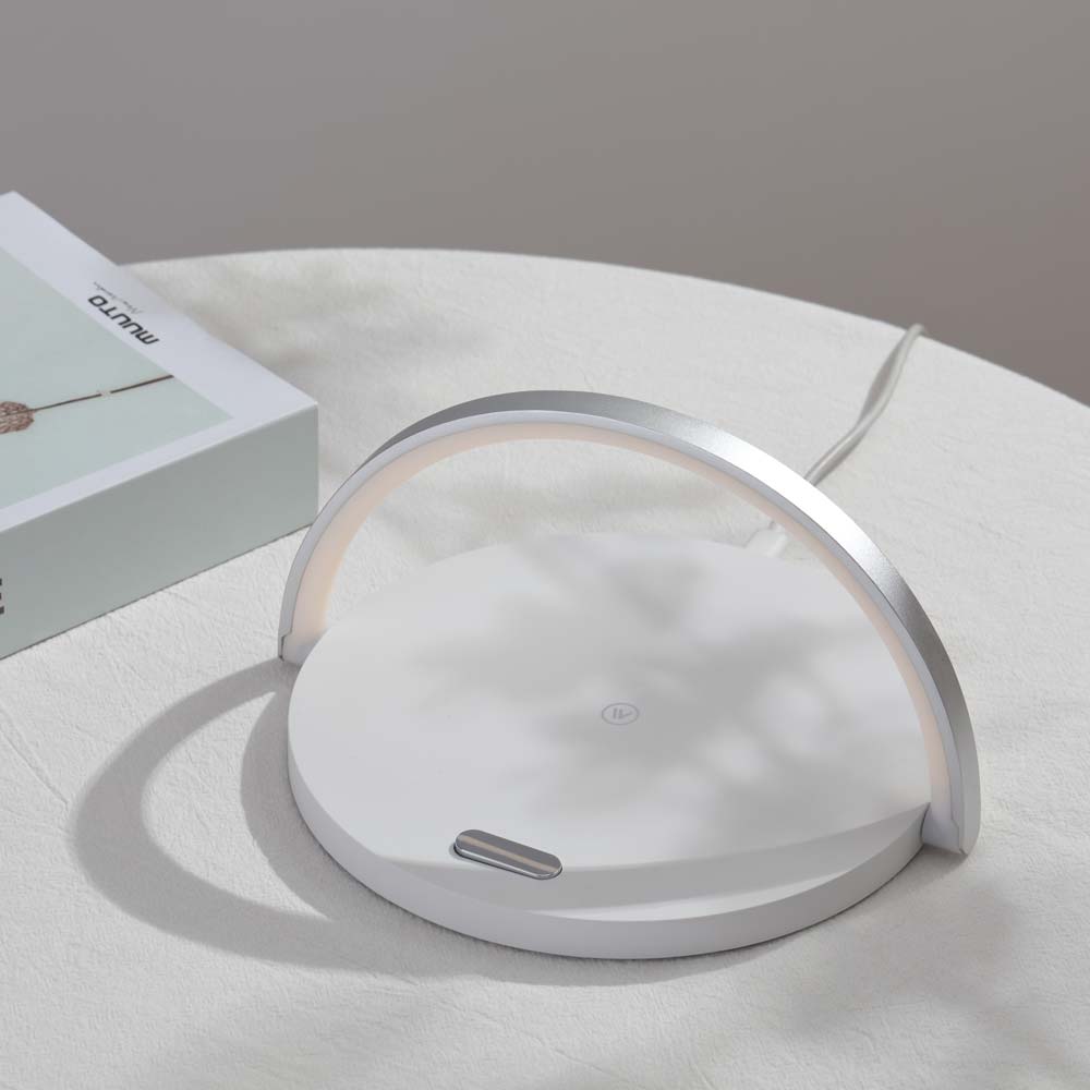 Luminária com carregamento Wireless - 10W - iWill